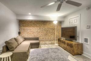 Stunning Modern Historic Home, Денвер