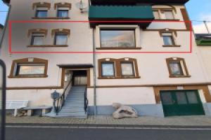 Monteurwohnung Fremdenzimmer mit WLAN, Garten, Parkplatz, eigener Terrasse, Идар-Оберштайн