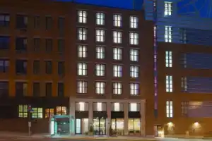 Отель «Hampton Inn Seaport Financial District», Нью-Йорк