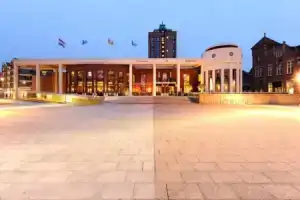 Van der Valk TheaterHotel De Oranjerie, Роермонд