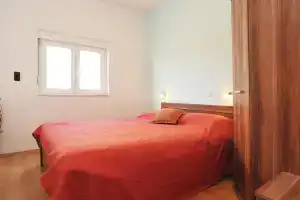 Stunning Home in Maslenica With Wifi and 3 Bedrooms, Rovanjska
