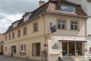 Weinbar und Hotel FahrAway, Фольках