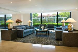 Отель «Elegant Suites Westlake», Ханой