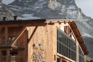 Апарт-отель «Aux Pieds du Roi - Suite & Spa», Брёй-Червиния