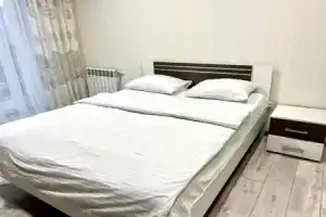 2-КОМН, самый ЦЕНТР,КОРПУСНЫЙ ПАРК, Полтава