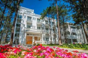 Cereja Hotel & Resort Dalat, Далат