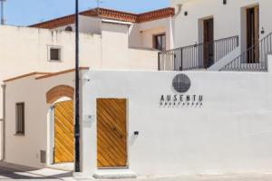 Ausentu Guest House, Тортоли