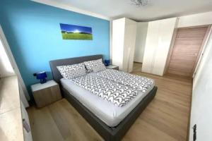 Apartment 19, Випитено