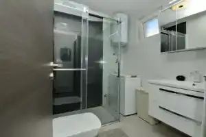 Villa Popandrock Sleeps 5 With Parking, Bibinje