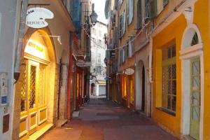 Studio Vieux Nice calme & climatisé, Ницца