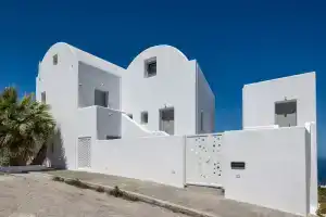 Seven Suites, Имеровигли