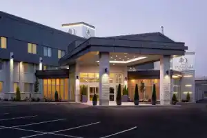 DoubleTree by Hilton Montreal Airport, Дорваль