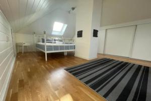 Stavanger BnB 10 Nicolas Parking & Generous Terrace, Ставангер
