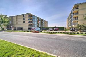 Family-friendly Brigantine Condo Near Beach!, Атлантик-Сити