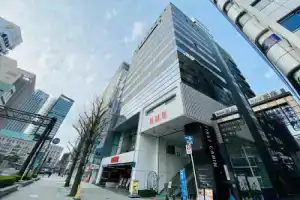 Капсульный отель «First Cabin Midosuji Namba», Осака