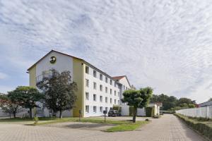 b&b Hotel köLn-Airport, Кёльн