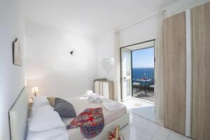 Casa Cetrangolo - Panoramic House a few Steps From the sea, Праяно