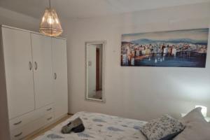 Lovely 2-bedroom apartment in Novi Vinodolski, Povile