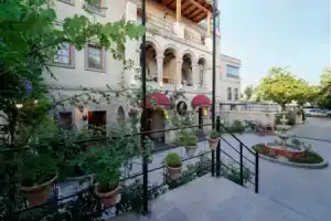 Отель «Luxury Cratus Stone Palace», Гёреме
