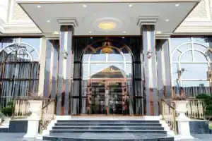 LK Grand Empire Pattaya, Джомтьен