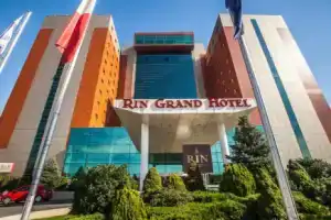 Rin Grand Hotel, Бухарест