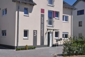 modern-one apartments Fulda, Фульда