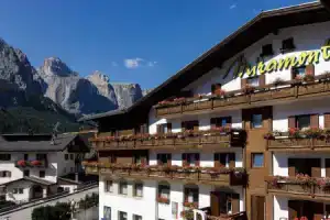 Hotel «Miramonti Corvara», Корвара