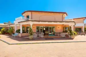 Park Hotel Asinara, Стинтино