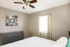 HOT TUB HOME Central OKC Location, Оклахома-Сити