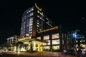 Muong Thanh Luxury Nhat Le Hotel, Донгхой