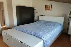 Agréable maison de ville climatisée avec billard, babyfoot, PS4, terrasse privée, Бордо