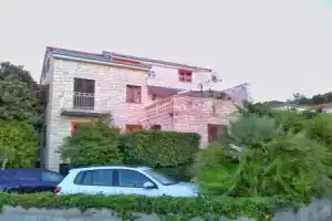 Apartman Mladenka, Супетар