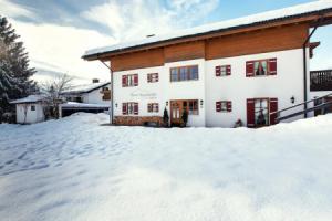 Ferienwohnungen Beim Hausbacher, Райт-им-Винкль