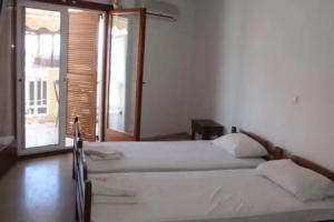 Parthenon Family Hotel, Неос Мармарас