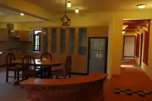 Vardan Resort n' Apartment, Покхара