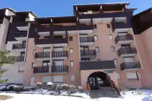 LAstragale 10546, Ле Менюир