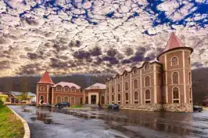 Отель «Chateau Qusar», Кусары