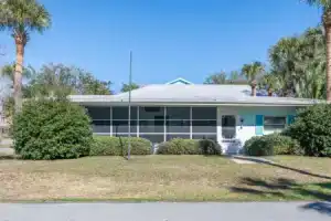 Blue Bungalow, Тиби-Айленд