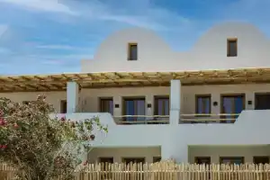 Отель «Opalia Suites», Перисса