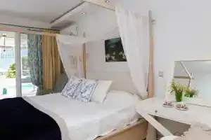 Mare Monte Small Boutique Hotel, Хриси-Амудия