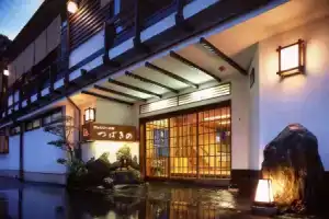 Отель «Kinosaki Onsen Tsubakino Ryokan», Тоёока