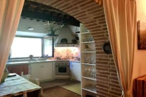 TOSCANA TOUR - Haus Malerin mit Meerblick eingezäuntem Garten, Монтескудайо