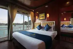 Ботель «Rosa Cruise», Халонг
