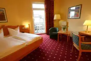 Hotel Lindenhof, Ильменау