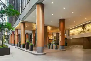 Отель «DoubleTree by Hilton Chicago Magnificent Mile», Чикаго