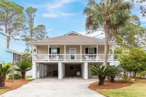 Neptunes Nest by Tybee Vacation Rentals, Тиби-Айленд