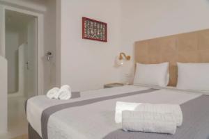 Aether Mykonos 5BR Port View Villa, Турлос