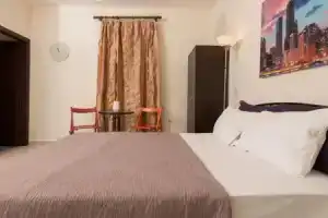 Alekos Studios, Скала-Потамиас