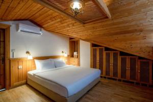 Xox Apart Hotel, Акьяка