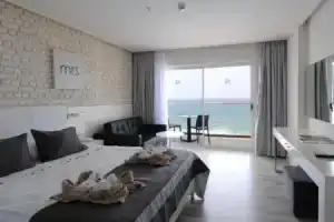 Gold Island Hotel, Авсаллар